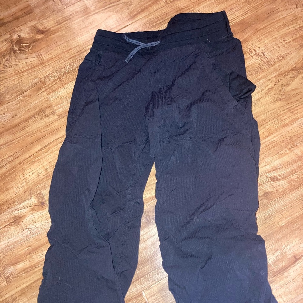 Size 12 ivivva lululemon studio black pants - barely worn - girls